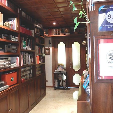 Romulus Rex Hotel Ngoại thất bức ảnh
