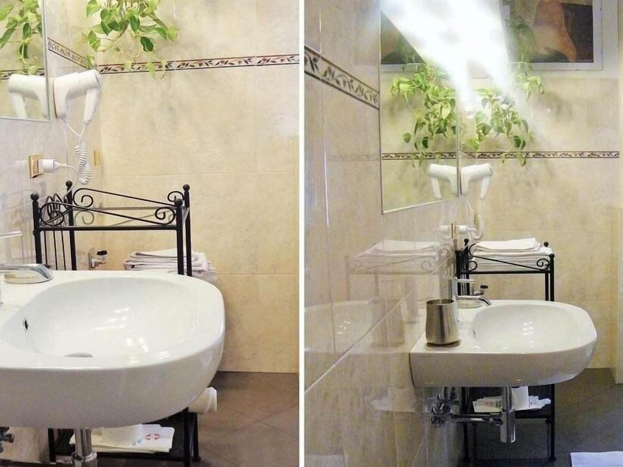 Romulus Rex Hotel Ngoại thất bức ảnh