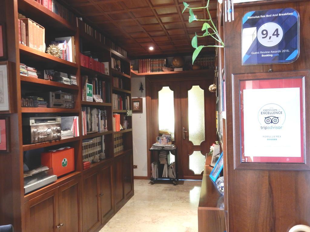 Romulus Rex Hotel Ngoại thất bức ảnh